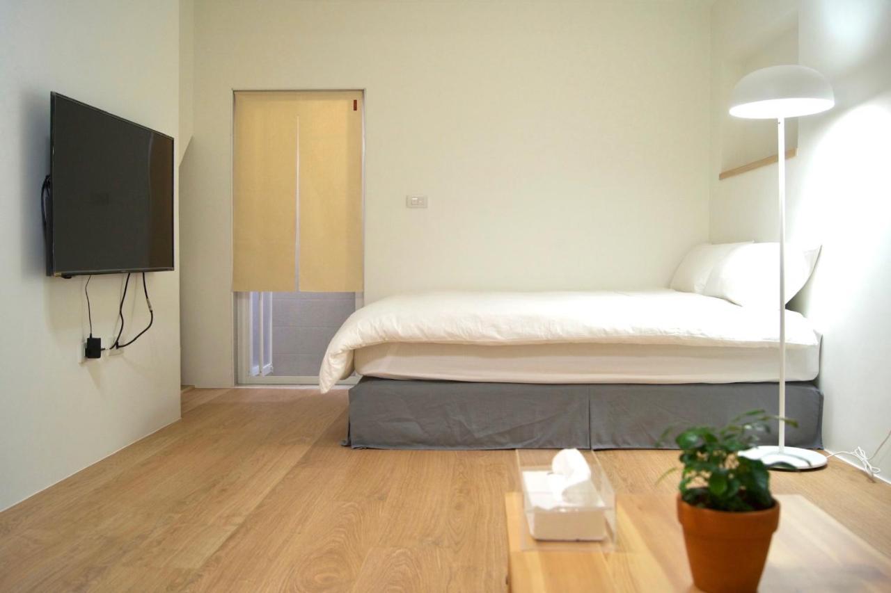 小巷旺宅 X 旺福 Apartment Tainan Ruang foto