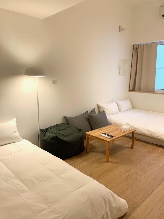 小巷旺宅 X 旺福 Apartment Tainan Ruang foto