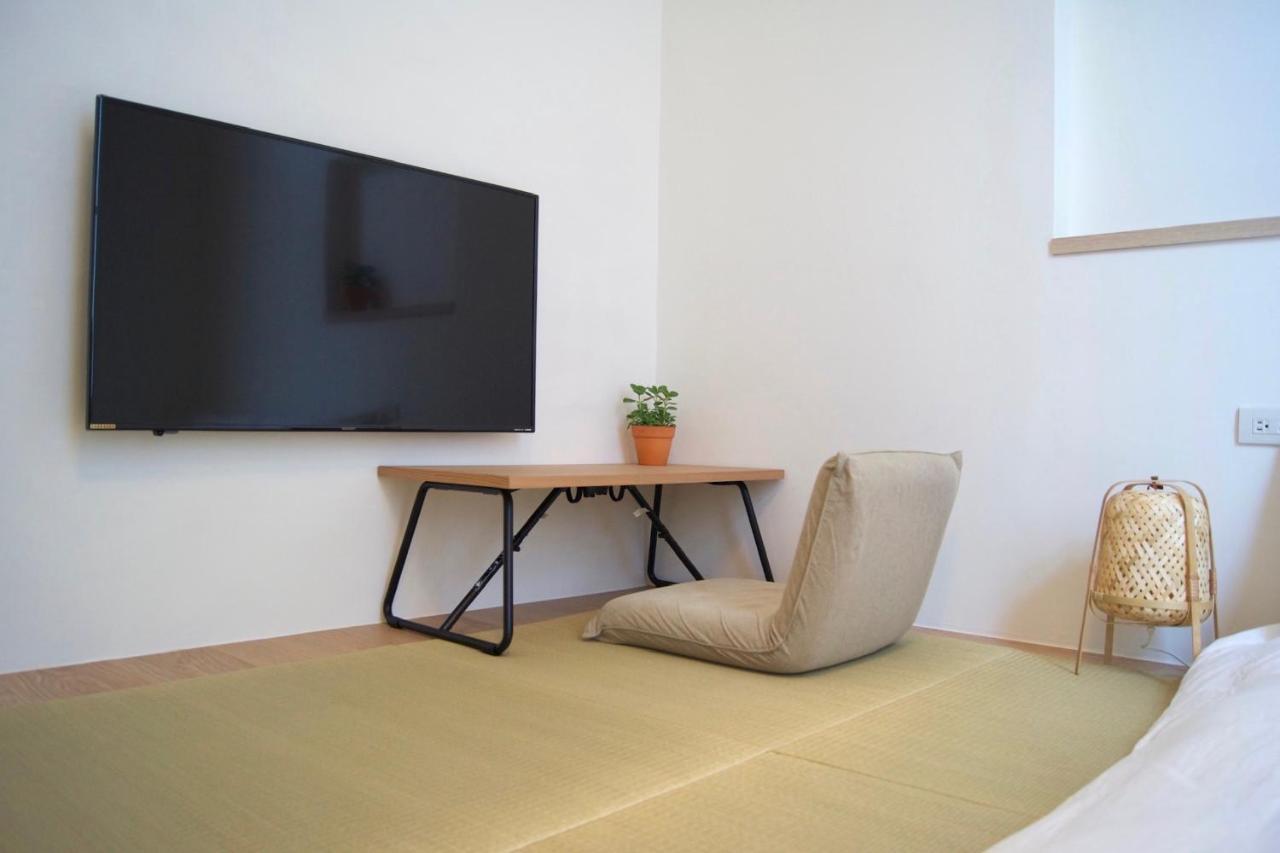 小巷旺宅 X 旺福 Apartment Tainan Ruang foto